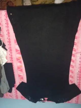 Vestido negro con detalles