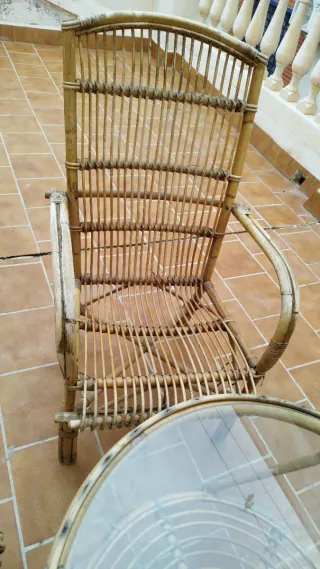 Conjunto terraza ratán y cristal 50€