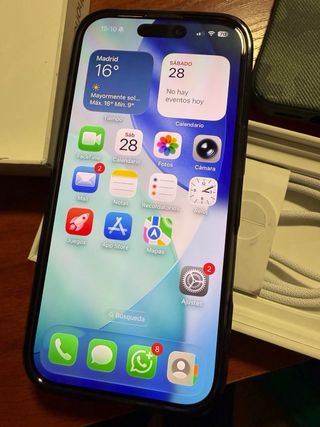 iPhone 16 Pro 256GB Argento con Accessori