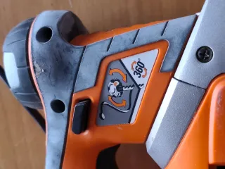 Sierra de calar Black & Decker XT