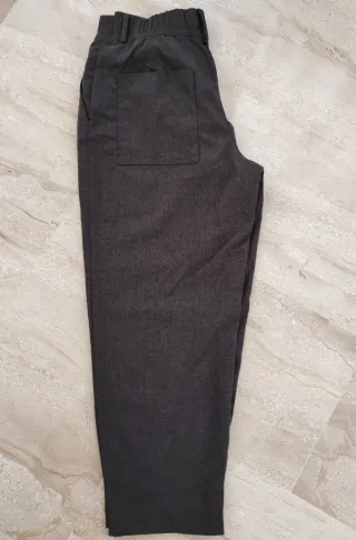 Pantalón pinzas Zara