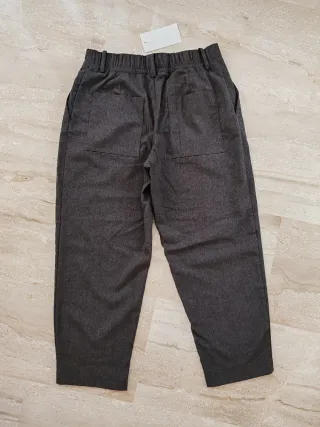 Pantalón pinzas Zara