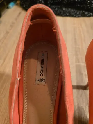 Zapatos de tacón elegantes