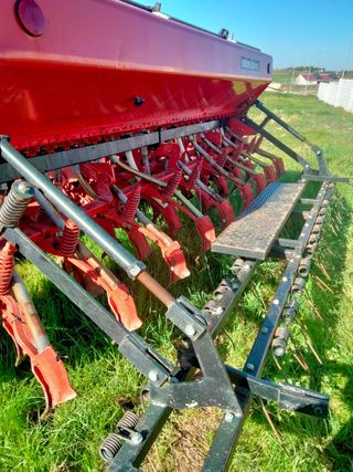 Sembradora en buen estado