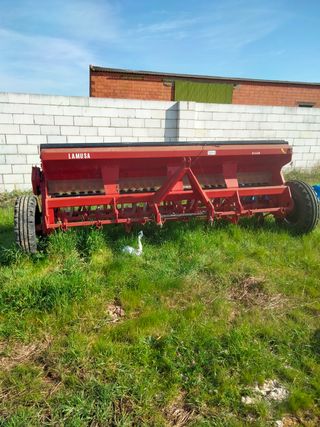 Sembradora en buen estado