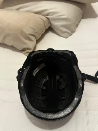 Casco Negro Patinete