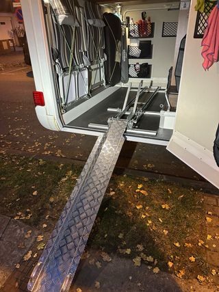 Porta motos para garaje de autocaravana