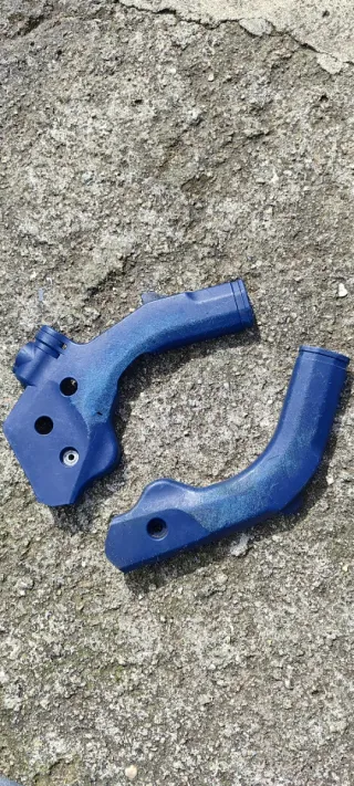 Plásticos Husqvarna 2022