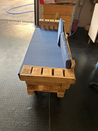 Banco Palets Artesanal con Ruedas