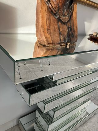 Consola de espejo moderna