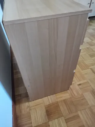 Cómoda de madera Ikea Malm