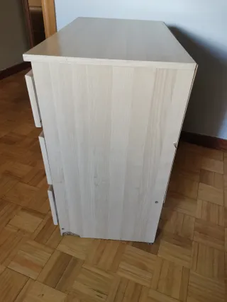 Cómoda de madera Ikea Malm