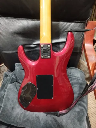 Guitarra Eléctrica Kramer 620