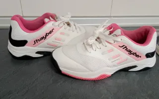 Zapatillas de pádel blancas y rosas