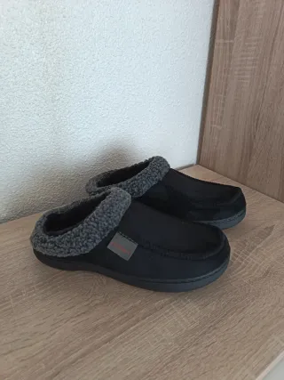 Zapatillas Zofory unisex negras y grises