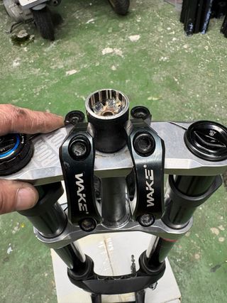 Forcella Rock Shox Boxxer Select 200mm con ruota 29"