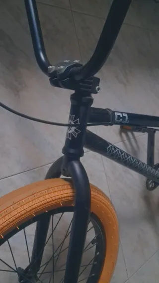 Bicicleta BMX Collective C1