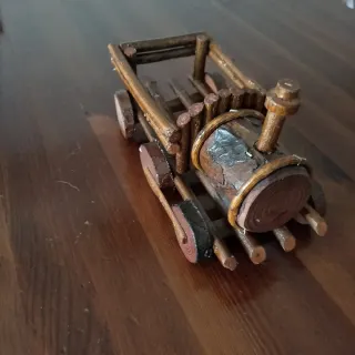 Trenino in legno artigianale