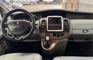 RENAULT TRAFIC 2.0 DCI EXPRESSION 9 PLAZAS
