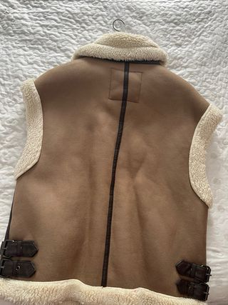 Chaleco Borrego Zara Talla S