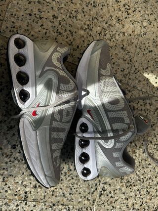 Nike Air DN x Supreme Gris/Blanco