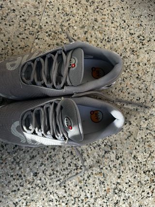 Nike Air DN x Supreme Gris/Blanco