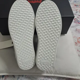 Scarpe Levi's Tg. 40 Bianche Rosse