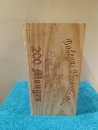 Caja de Madera Bodegas Vinícola Real 200 Monges