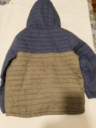 Plumífero chico azul y marrón