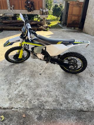 Moto de enduro husqvarna te 300 2018 tpi