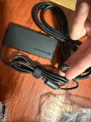 Cargador Lenovo Nuevo 2x30€