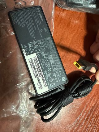 Cargador Lenovo Nuevo 2x30€