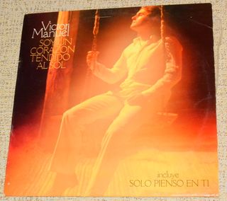 Tres discos de vinilo LP de Víctor Manuel