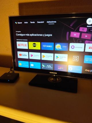 Samsung TV Full HD 22 pulgadas con Smart TV.