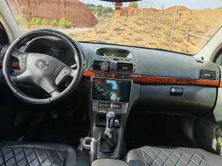 Toyota Avensis 2004