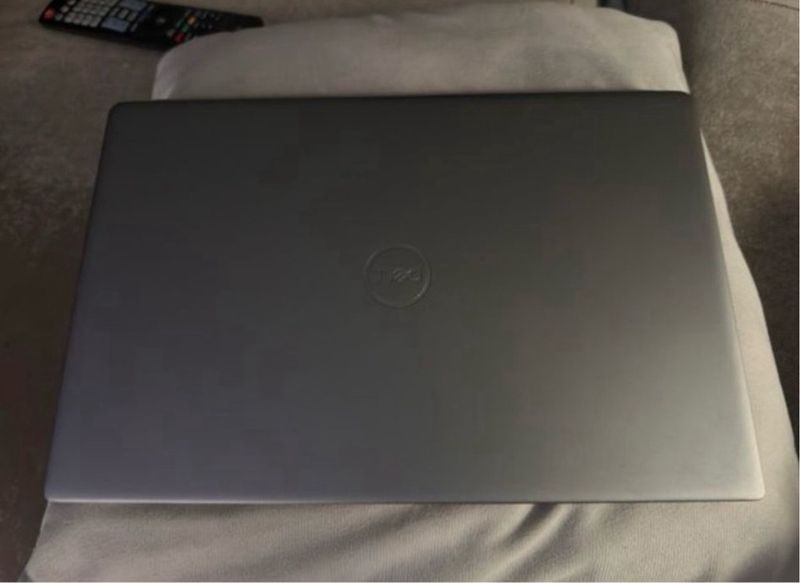 Portátil Dell 3301 Plateado afbeelding 4