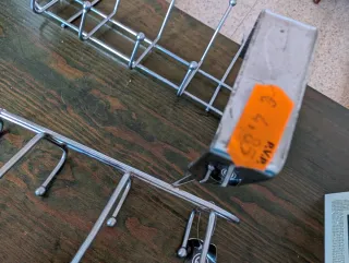 Percheros metálicos para puerta