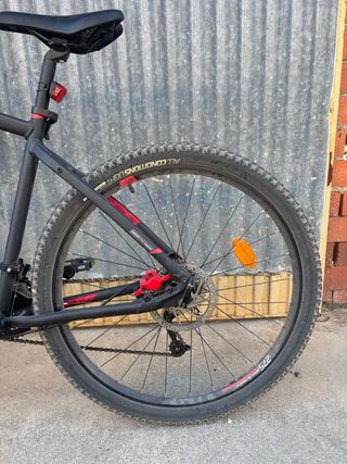 Bicicleta de Montaña Rockrider ST540 Bomba de aire