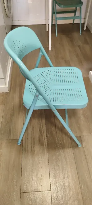 2 Sillas plegables azul de metal
