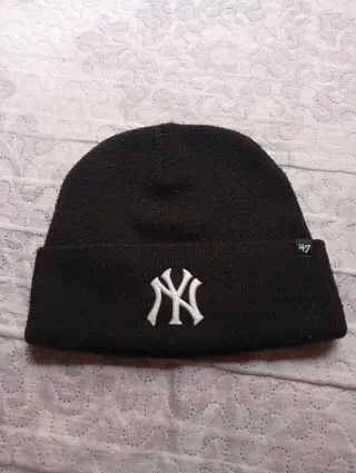 Gorro 47 New York Yankees Negro