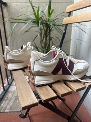 Zapatillas New Balance 327 Beige/Rojo Mujer