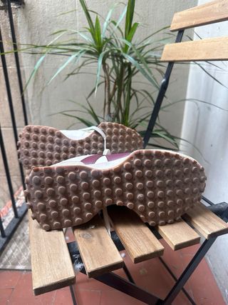 Zapatillas New Balance 327 Beige/Rojo Mujer