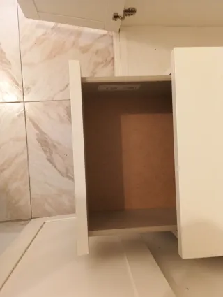 Armario IKEA Songesand. Nuevo.