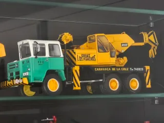 Camiónes Pegaso Salvat 1:43