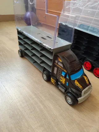 Camiones porta coches Hot Wheels