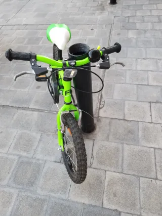 Bicicleta infantil Decathlon Atractor 16 pulgadas