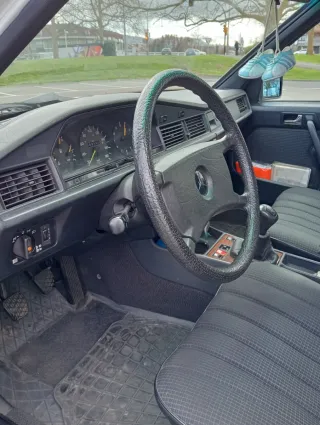 Mercedes-Benz 190d 1986