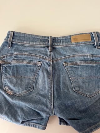 Vaqueros cortos Salsa push up