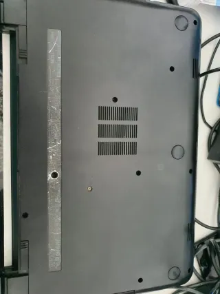 Portátil HP 15-r249ns Nero