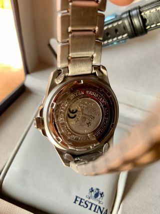 Reloj Festina Amarillo y Plateado Nuevo